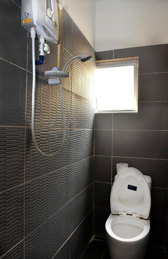 Harbourside Backpackers Hostel SDK Εξωτερικό φωτογραφία
